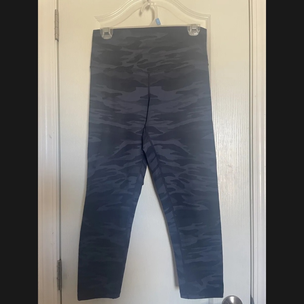PELOTON WOMEN’S DYI LEGGINGS SIZE SMALL